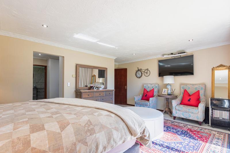 6 Bedroom Property for Sale in Poortview Gauteng