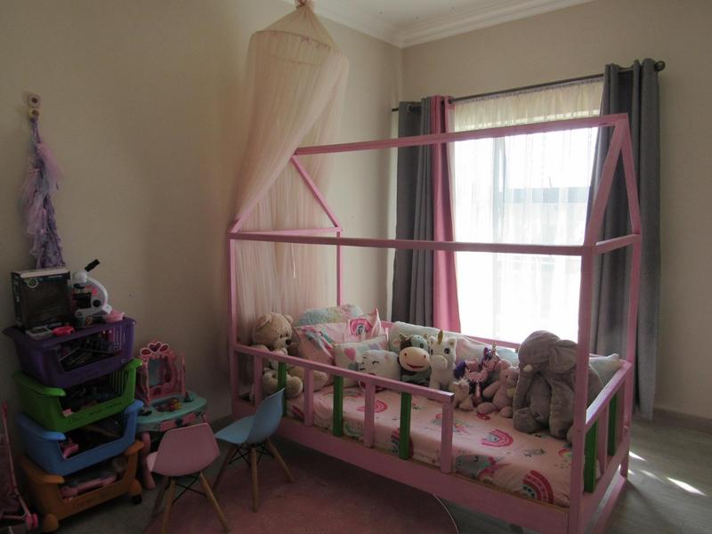 To Let 5 Bedroom Property for Rent in Savannah Country Estate Gauteng