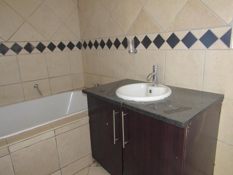 To Let 5 Bedroom Property for Rent in Savannah Country Estate Gauteng