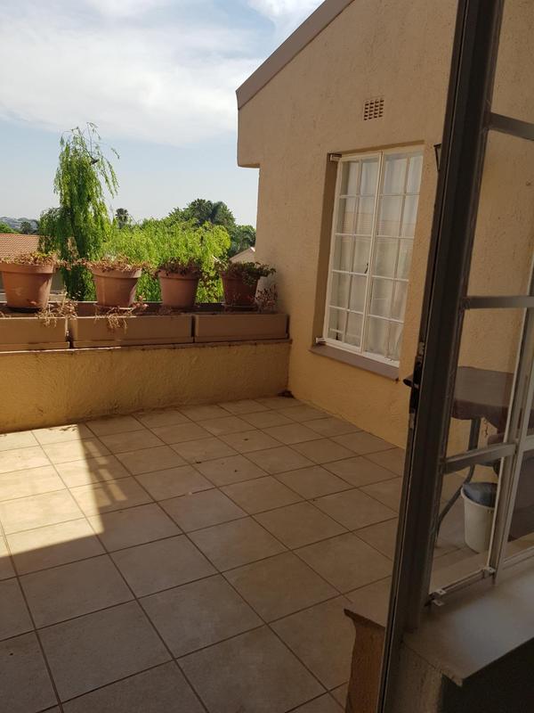 1 Bedroom Property for Sale in Bedford Park Gauteng
