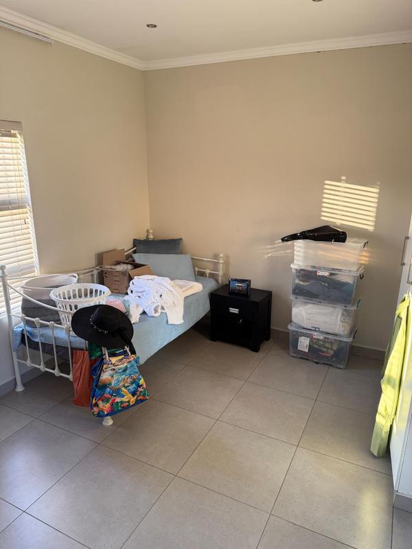 To Let 4 Bedroom Property for Rent in Blue Valley Golf Estate Gauteng