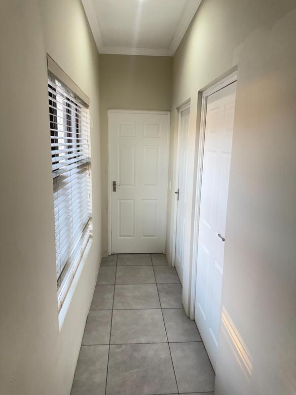To Let 4 Bedroom Property for Rent in Blue Valley Golf Estate Gauteng