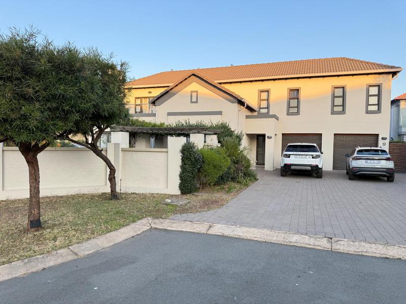 To Let 4 Bedroom Property for Rent in Blue Valley Golf Estate Gauteng