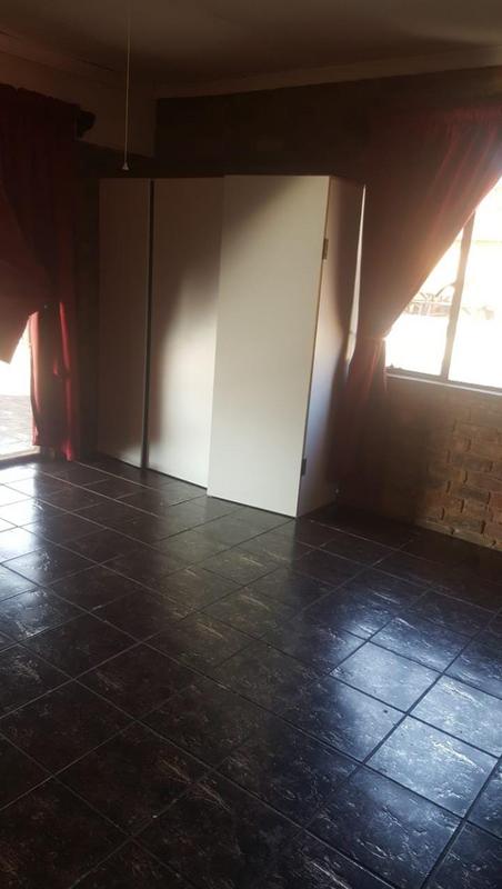 To Let 2 Bedroom Property for Rent in Ravenswood Gauteng