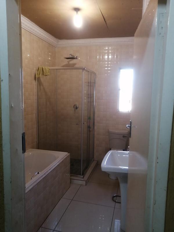 To Let 3 Bedroom Property for Rent in Spruit View Gauteng