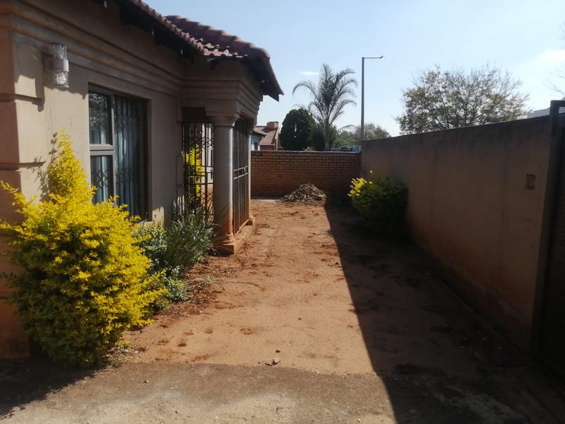 To Let 3 Bedroom Property for Rent in Spruit View Gauteng