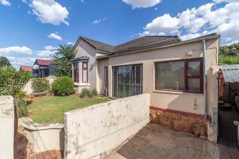 3 Bedroom Property for Sale in Orange Grove Gauteng