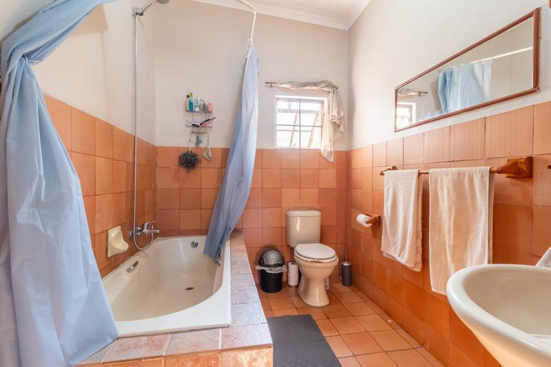 3 Bedroom Property for Sale in Orange Grove Gauteng