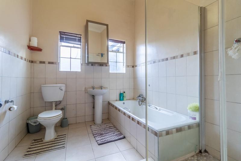 3 Bedroom Property for Sale in Orange Grove Gauteng