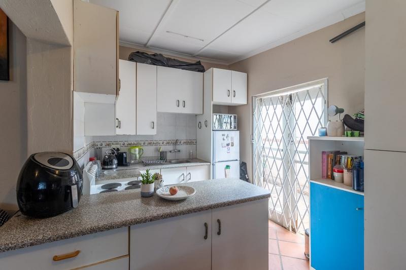 3 Bedroom Property for Sale in Orange Grove Gauteng