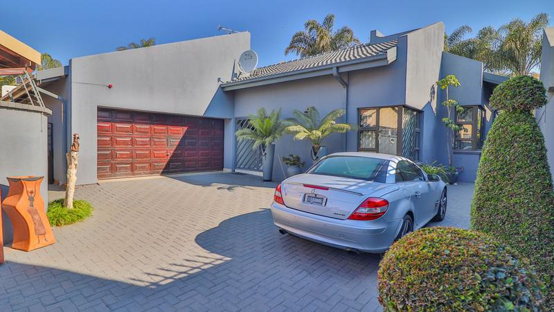 3 Bedroom Property for Sale in Bedfordview Gauteng