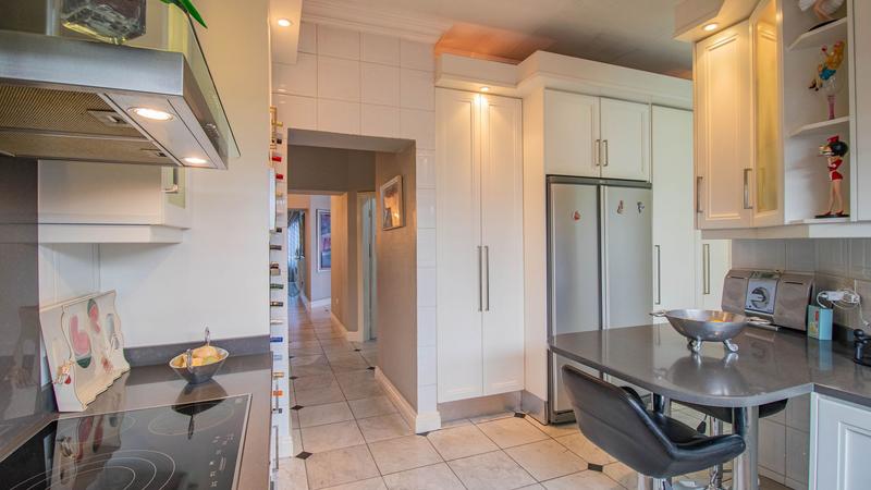 3 Bedroom Property for Sale in Bedfordview Gauteng