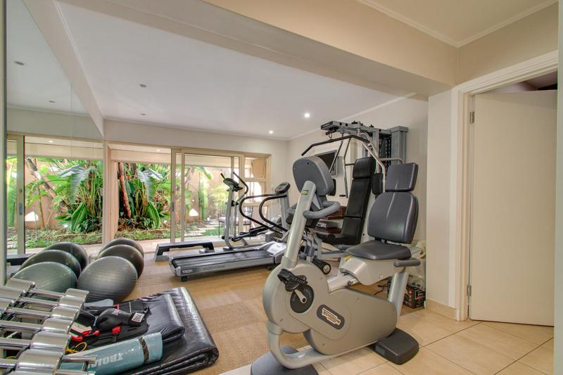 To Let 5 Bedroom Property for Rent in Sandhurst Gauteng