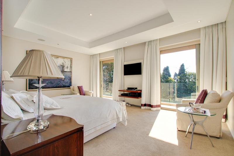 To Let 5 Bedroom Property for Rent in Sandhurst Gauteng