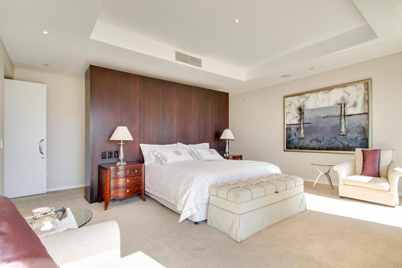 To Let 5 Bedroom Property for Rent in Sandhurst Gauteng