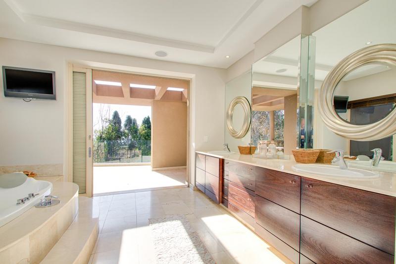 To Let 5 Bedroom Property for Rent in Sandhurst Gauteng