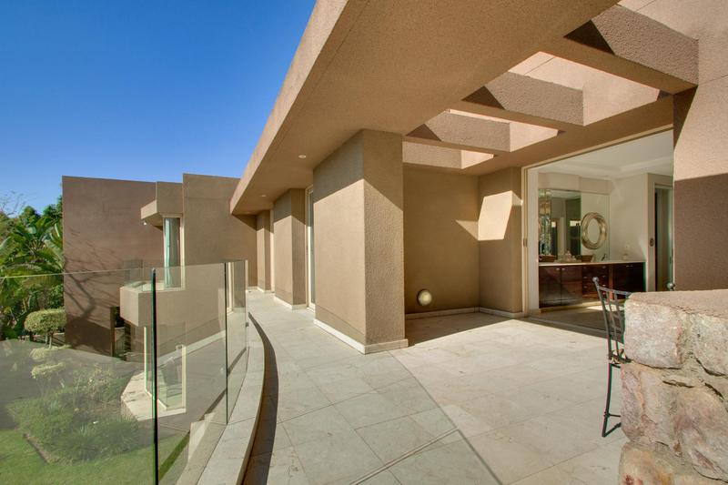 To Let 5 Bedroom Property for Rent in Sandhurst Gauteng