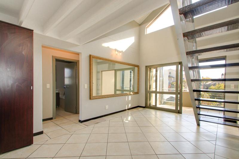 2 Bedroom Property for Sale in Lonehill Gauteng