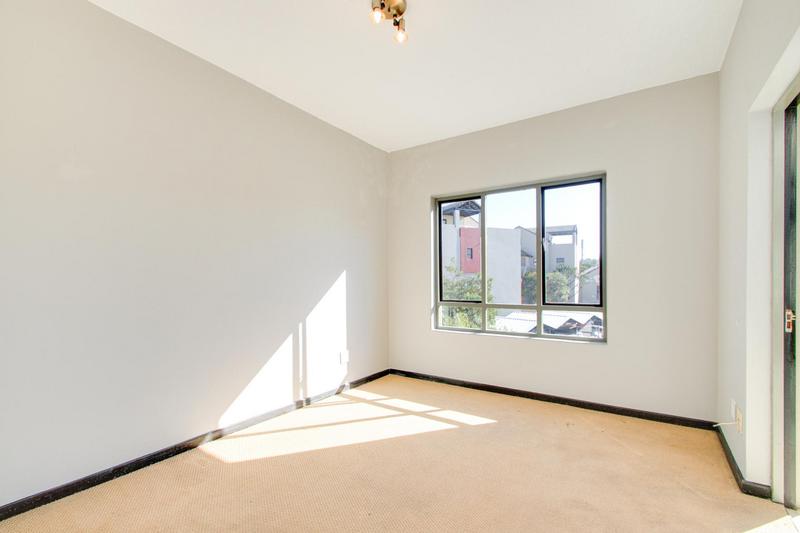 2 Bedroom Property for Sale in Lonehill Gauteng