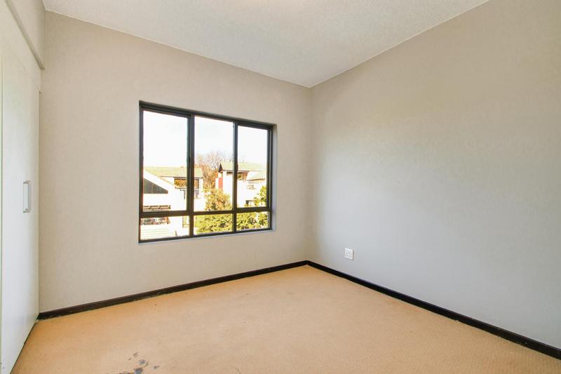 2 Bedroom Property for Sale in Lonehill Gauteng