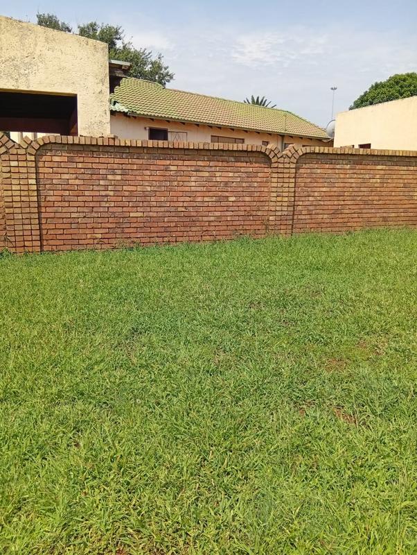 To Let 3 Bedroom Property for Rent in Hospital View Gauteng