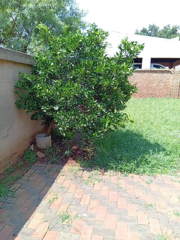 To Let 3 Bedroom Property for Rent in Hospital View Gauteng