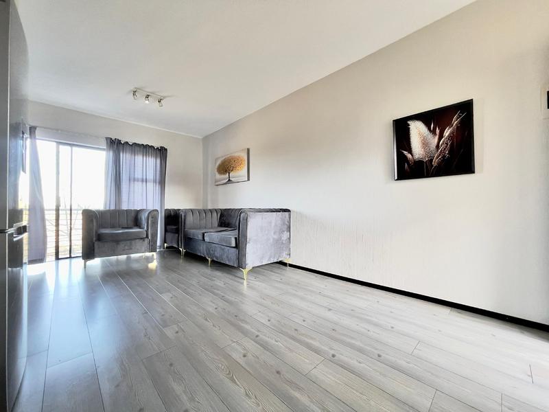 To Let 2 Bedroom Property for Rent in Broadacres Gauteng