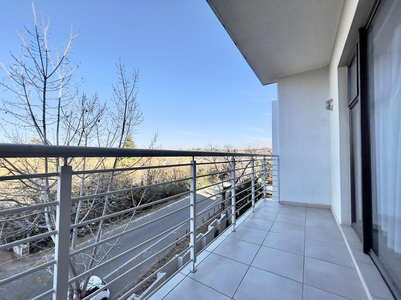 To Let 2 Bedroom Property for Rent in Broadacres Gauteng
