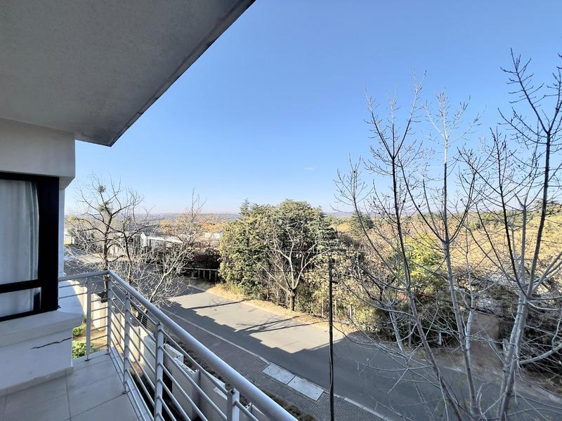 To Let 2 Bedroom Property for Rent in Broadacres Gauteng