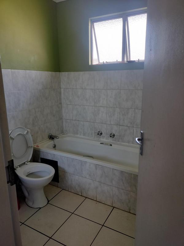 2 Bedroom Property for Sale in Benoni Gauteng