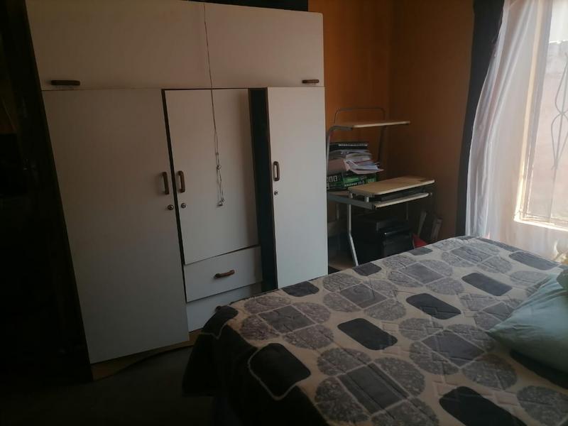 3 Bedroom Property for Sale in Clayville Gauteng