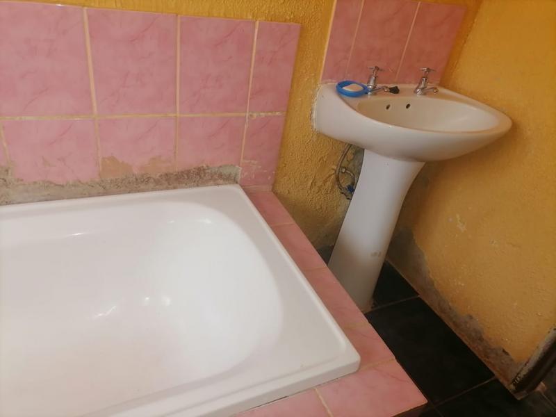 3 Bedroom Property for Sale in Clayville Gauteng