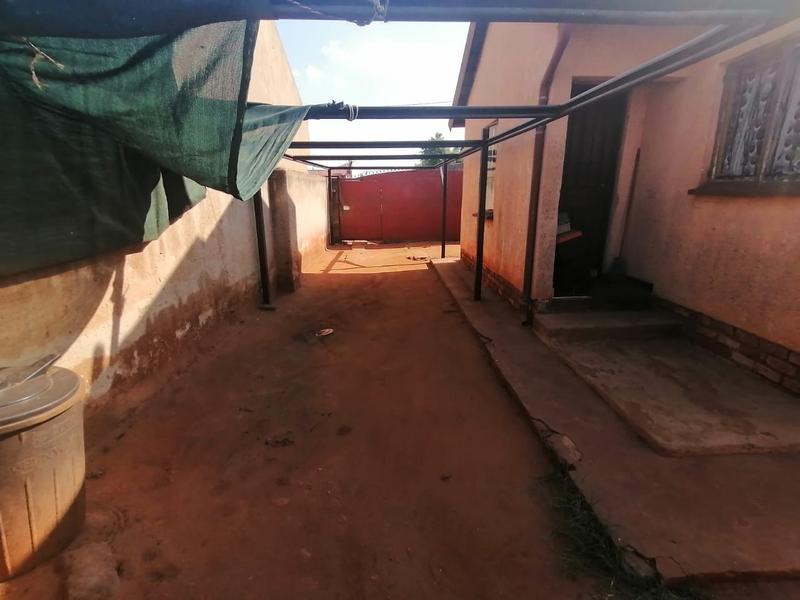 3 Bedroom Property for Sale in Clayville Gauteng