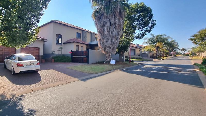 3 Bedroom Property for Sale in Amberfield Gauteng