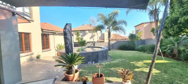 3 Bedroom Property for Sale in Amberfield Gauteng