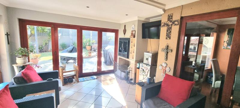 3 Bedroom Property for Sale in Amberfield Gauteng