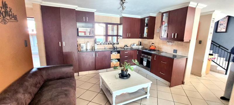 3 Bedroom Property for Sale in Amberfield Gauteng