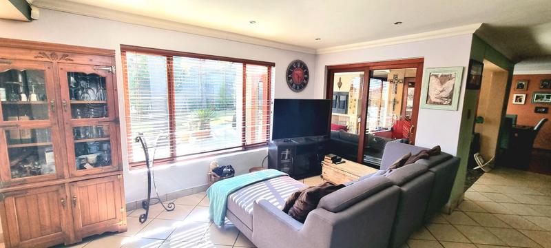 3 Bedroom Property for Sale in Amberfield Gauteng