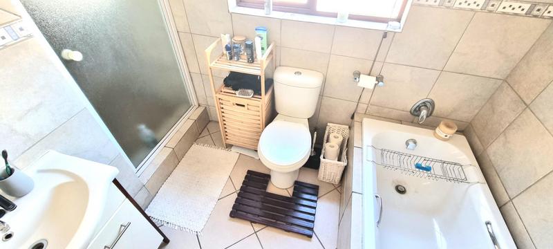 3 Bedroom Property for Sale in Amberfield Gauteng