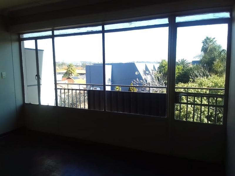 To Let 1 Bedroom Property for Rent in Florida Gauteng