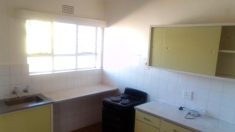 To Let 1 Bedroom Property for Rent in Florida Gauteng