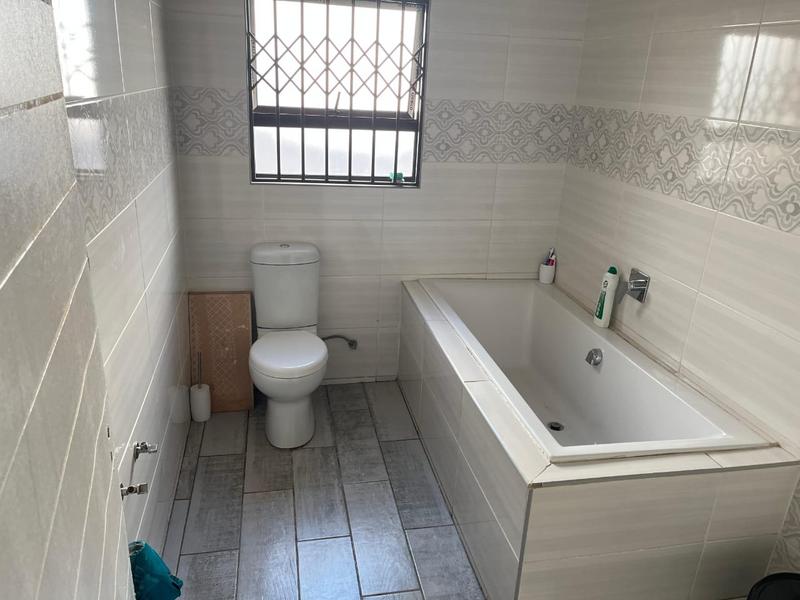 3 Bedroom Property for Sale in Bram Fischerville Gauteng