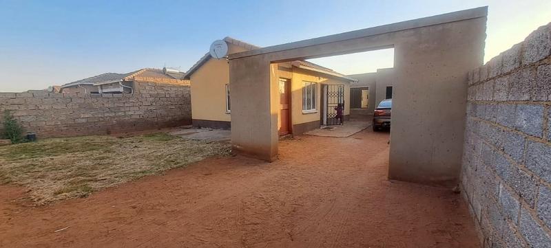 2 Bedroom Property for Sale in Protea Glen Gauteng