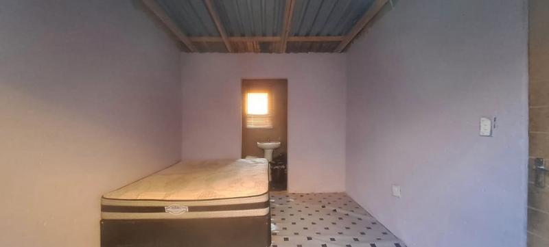 2 Bedroom Property for Sale in Protea Glen Gauteng