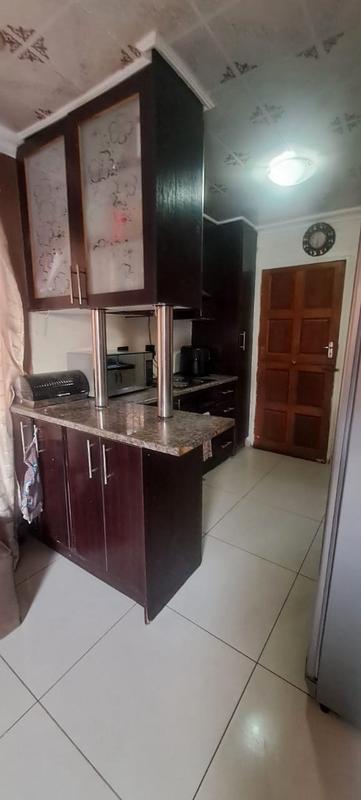 2 Bedroom Property for Sale in Protea Glen Gauteng
