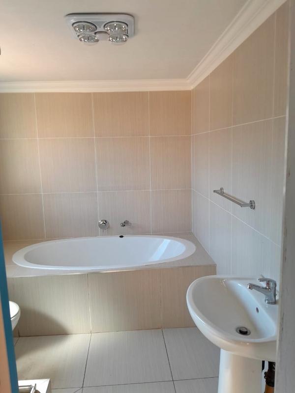 2 Bedroom Property for Sale in Zola Gauteng