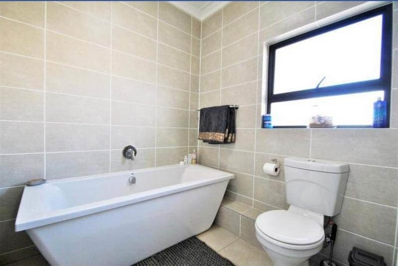 2 Bedroom Property for Sale in Linbro Park Gauteng