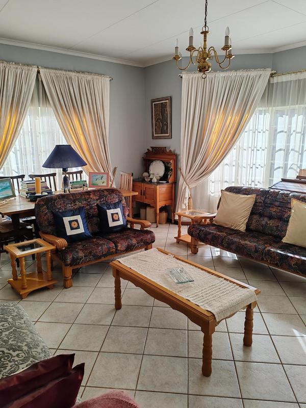 4 Bedroom Property for Sale in Eldoraigne Gauteng