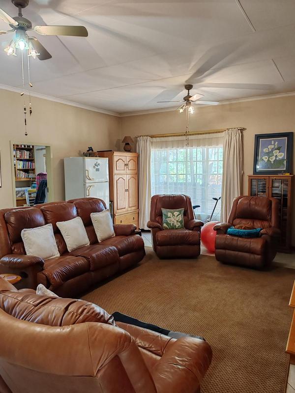 4 Bedroom Property for Sale in Eldoraigne Gauteng