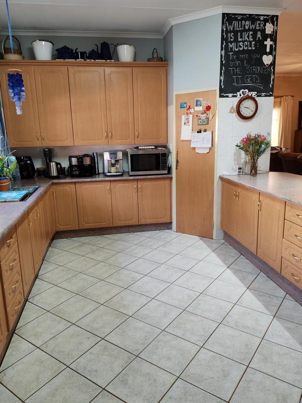 4 Bedroom Property for Sale in Eldoraigne Gauteng